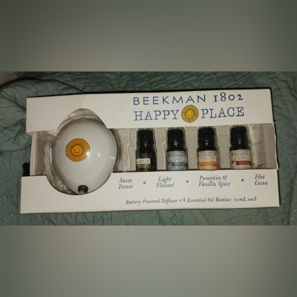 Beekman 1802 Happy Place, Battery powered diffuser and Essential Oils
